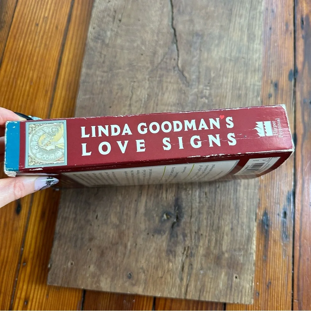 Linda Goodman’s Love Signs book